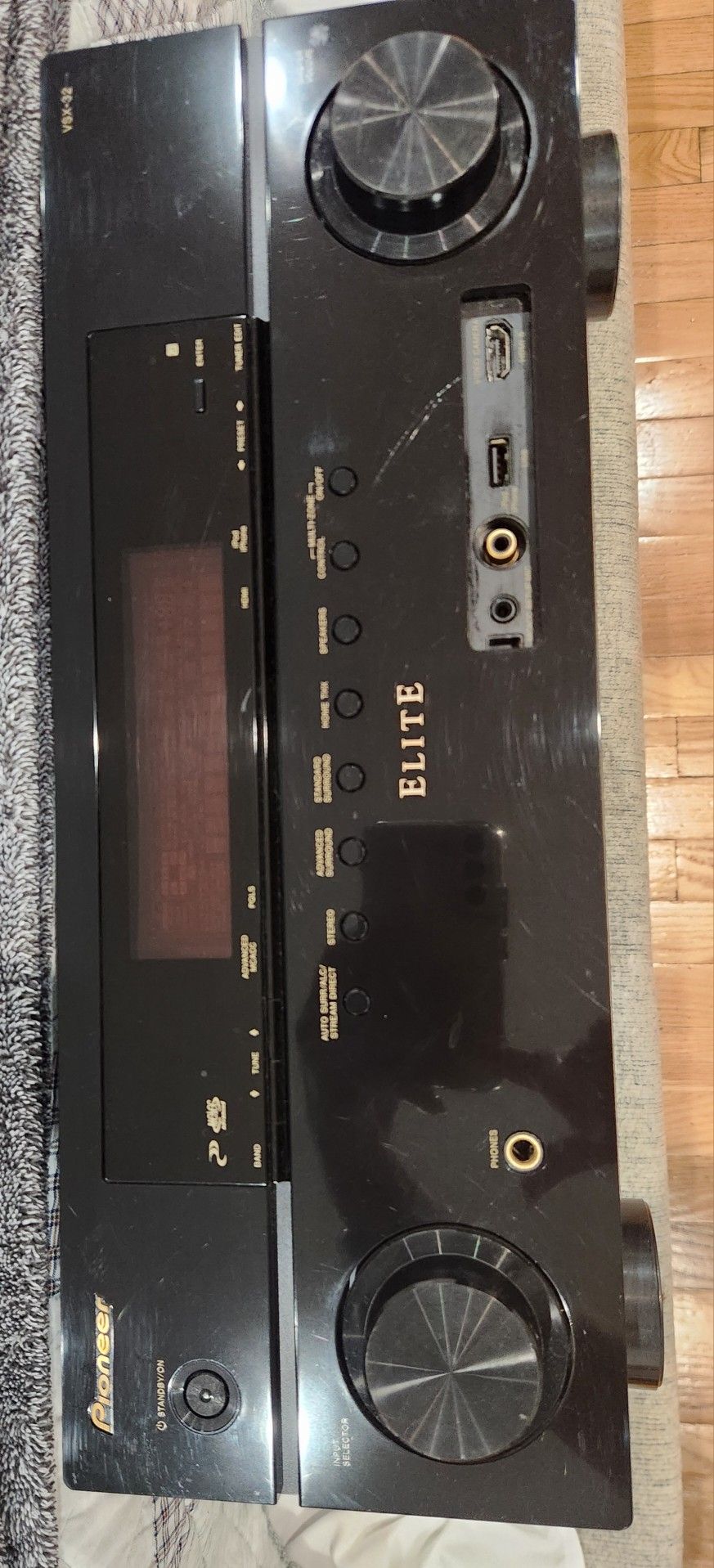 The image shows a Pioneer Elite VSX-32 Channel Network AV Receiver.
