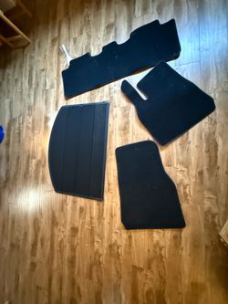 Tesla model Y floor mats and cargo cover