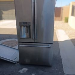 GE Cafe Refrigerator***GORGEOUS*****😻😻😻