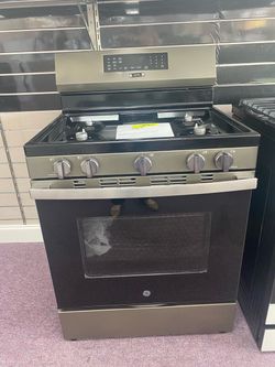 GE Freestanding Gas Range Stove