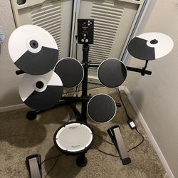 Electric Roland Drum Set Like brand New 