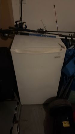 Mini fridge