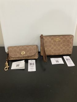 COACH Signature Large Wristlet Bag & Sunglass Case Set. BRAND NEW With Tags.