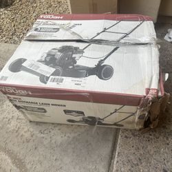 Hyper Tough 20-inch 125cc Gas Push Mower with Briggs & Stratton Engine