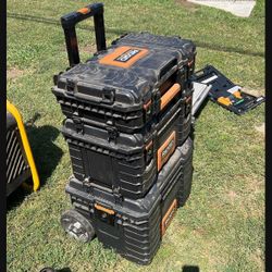 Ridgid Rolling Storage Tool Box