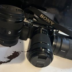 Sony A6100  Bundle
