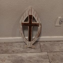 WOODEN CROSS PLAQUE