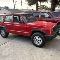 1999 Jeep Cherokee