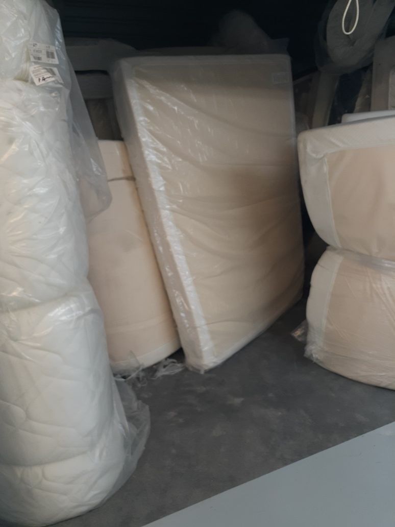 Queen Memory Foam mattress