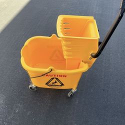 Mop Bucket New