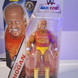 WWE MAIN EVENT SERIES HULK HOGAN COLLECTIBLE FIGURE