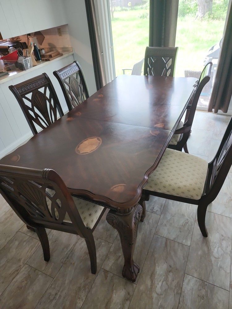 Dining Room Table With 6 Chairs