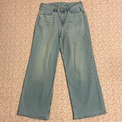 Old Navy Women’s 10 Short Wow Wide Leg Jeans