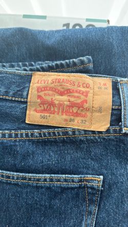7 pair of 36x32 Levi’s