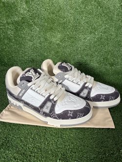 L.v. Men's Shoes Size 10 & 10.5
