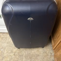 Samsonite large suitcase