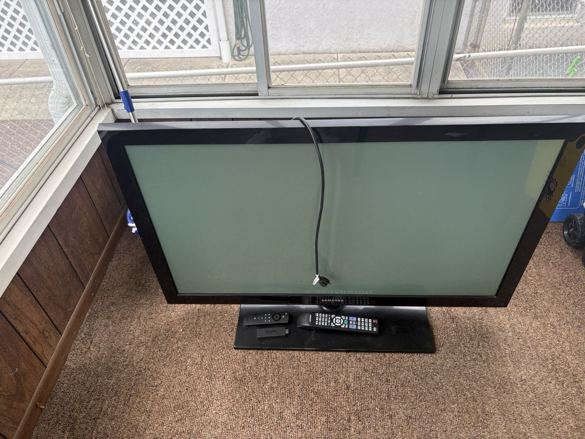 42” TV