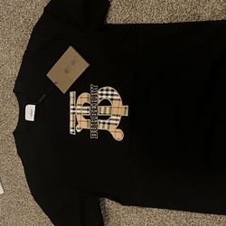 Burberry shirt size medium