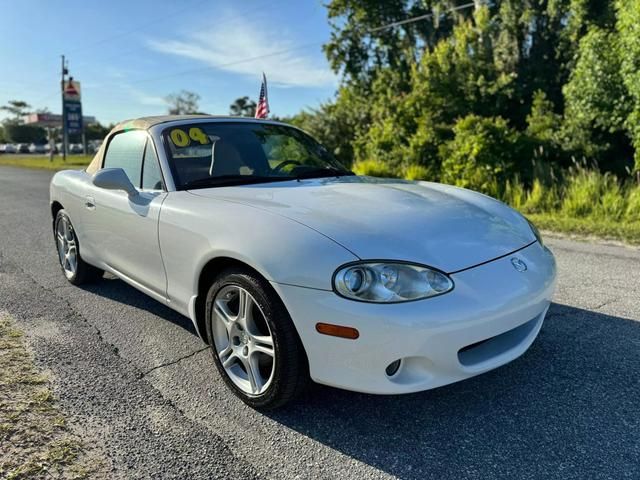 2004 MAZDA MX-5 Miata