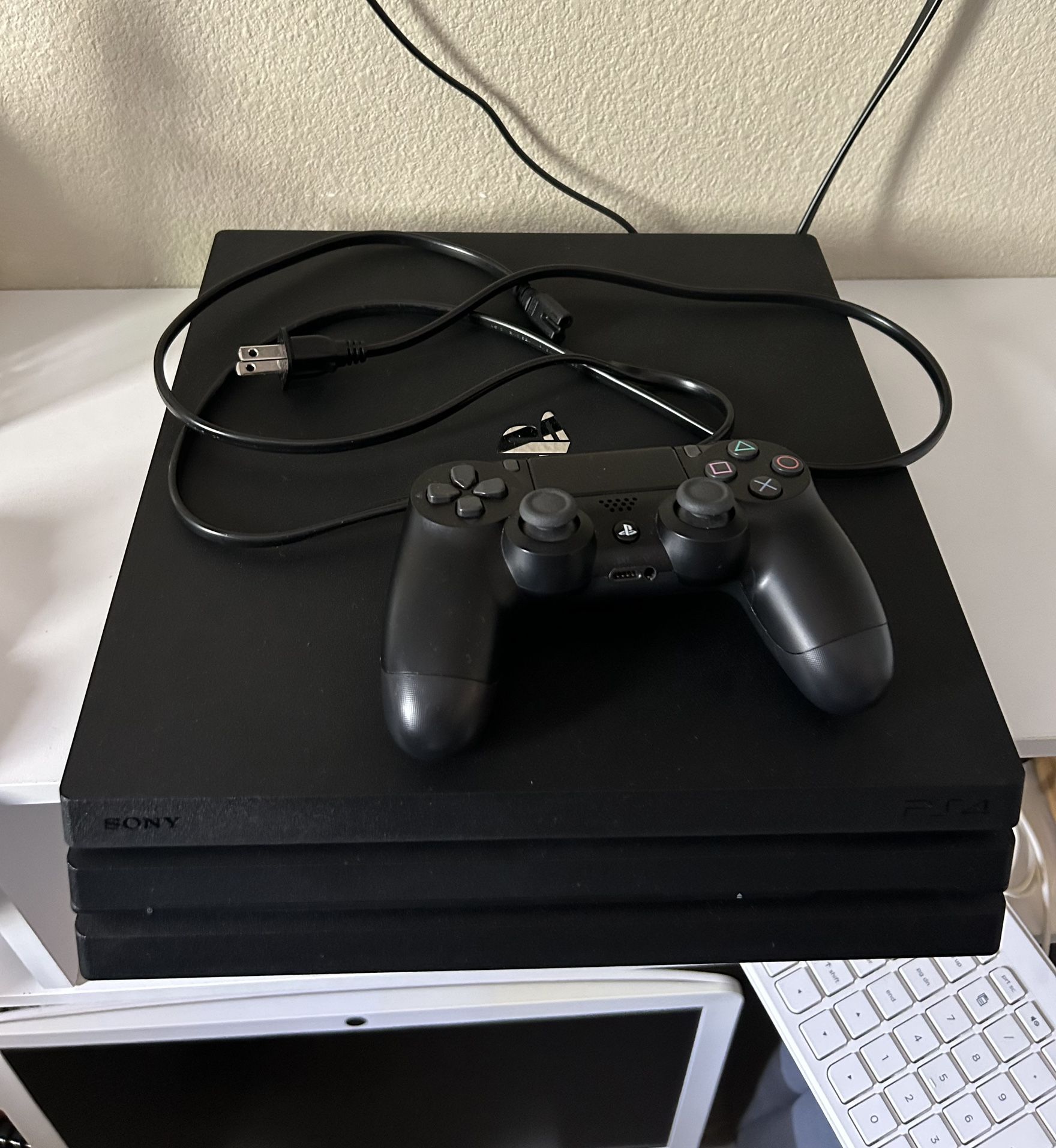PS4 Pro 1Tb