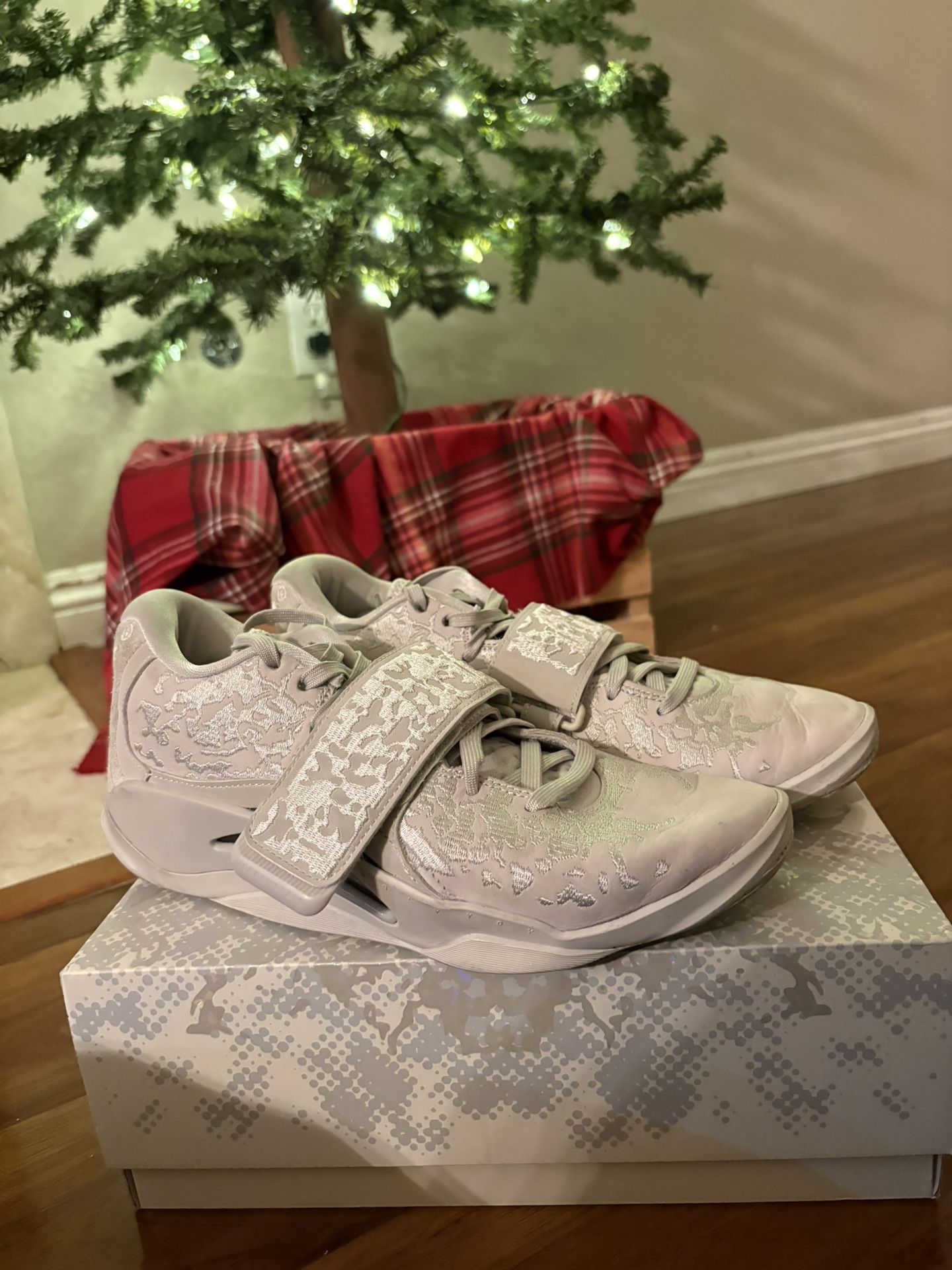 Jordan Zion 3 Size 6.5