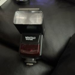 Vivitar VIV-BF388C camera flash