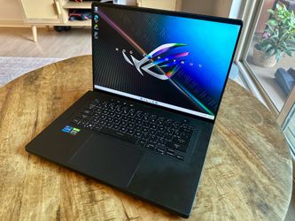 16” Asus Zephyrus High End Gaming Laptop (165hz 1440p display, i7, 40GB Ram, 1TB SSD, Nvidia RTX 3060)