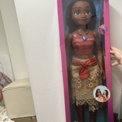 New Moana Play date 32” Doll