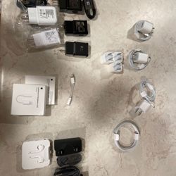 Charging cables / Headphones / Dongles for iPhone and Samsung