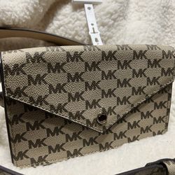 NEW MICHAEL KORS BELT BAG WITH ENVELOPE FLAP