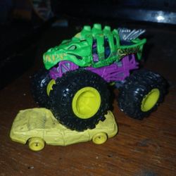 5 Monster Jam Trucks