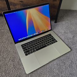 MacBook Pro 15" TouchBar 4GB GPU