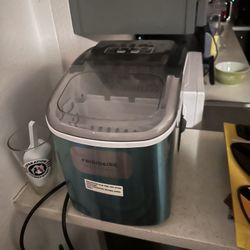 Ice Maker 