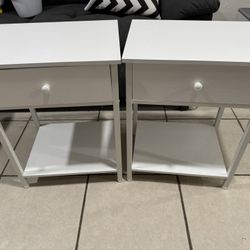 Nightstand/ End Table 