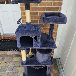 2 Cat Play Houses