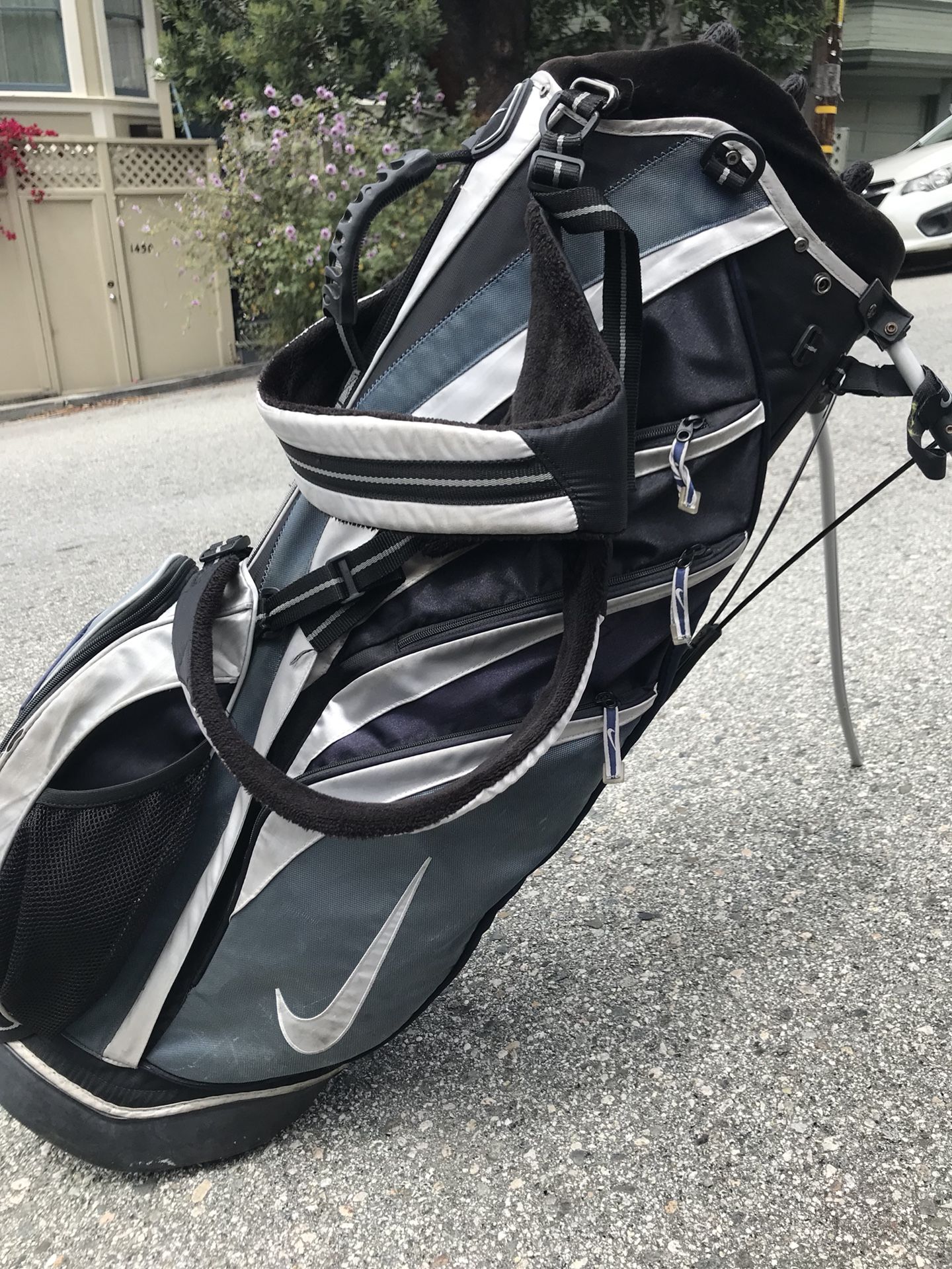 Great condition double strap Nike golf bag