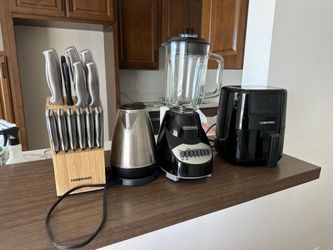 Kitchen Appliances & Knife Set for Sale