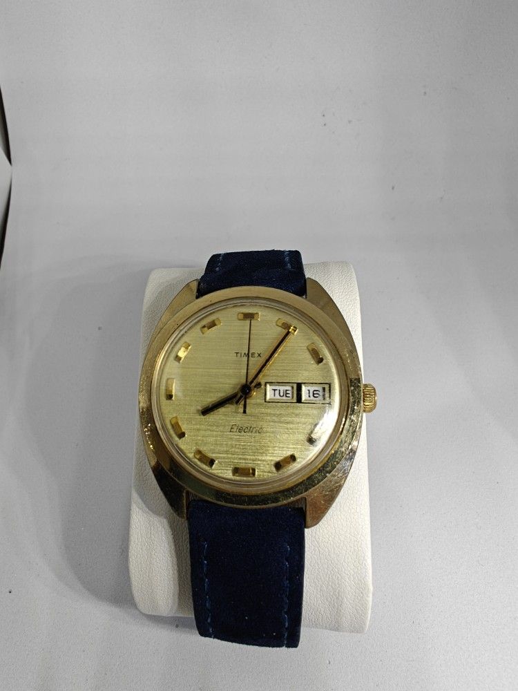 Vintage Gold Plated Electric Timex