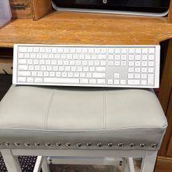 Apple Magic Keyboard 