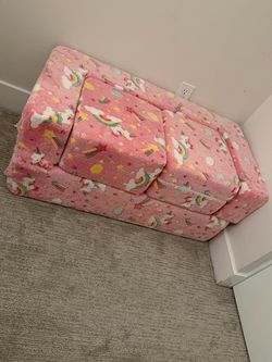 Kids play couch