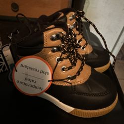 Brand New Toddler With Tags 7c Snow Boots