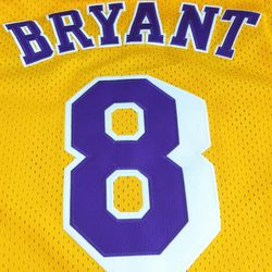 Kobe Bryants Jersey  (XL)