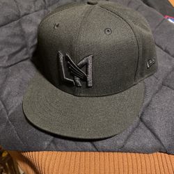 New Era 9fifty https://offerup.com/redirect/?o=TEEuTUxT CAP.