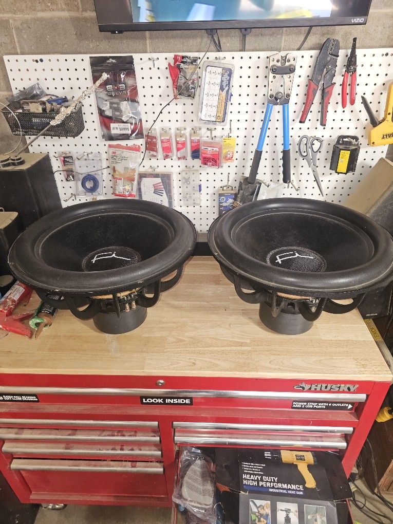 2 18" Fi IB3 Subwoofers