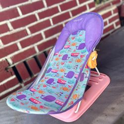 Summer Deluxe Baby Bather – Bath Support for Use in the Sink or Bathtub – Includes 3 Reclining Positions