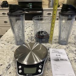 Vitamix Smart Scale, 2 Tumblers, And One Blending Container