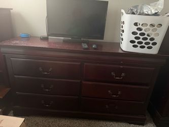 Dark Cherry Wood 6-Drawer Dresser