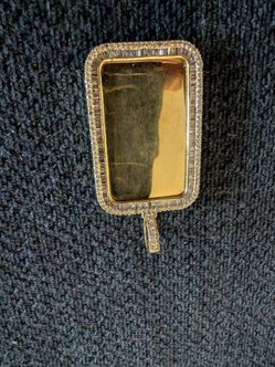 Diamond pendant