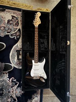 Fender hard shell Case for telecasters and Stratocasters