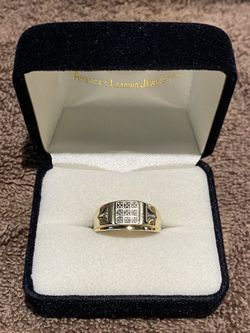 10k Yellow Gold Men’s Diamond Ring Size 9